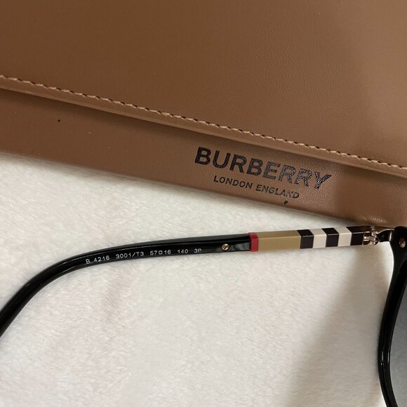 Burberry Women\